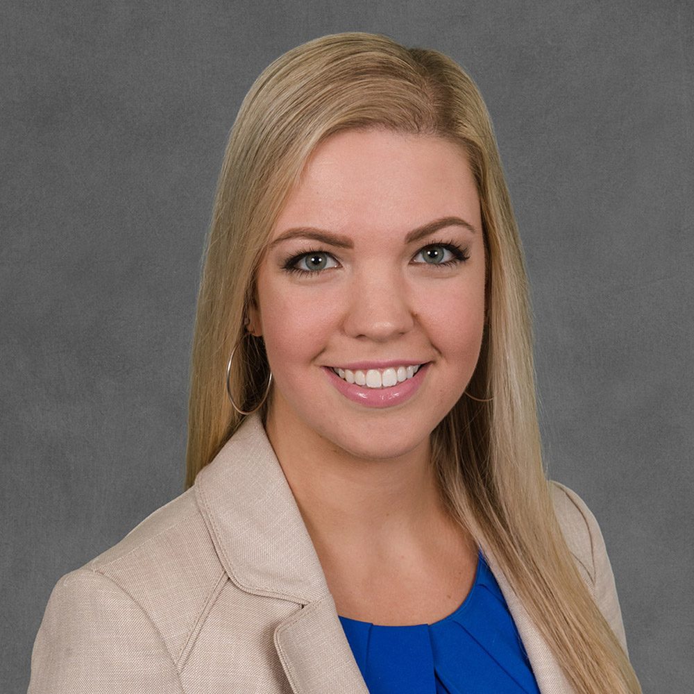 Shaina Sutton - Associate Recruiter Shaina Sutton - Associate Recruiter